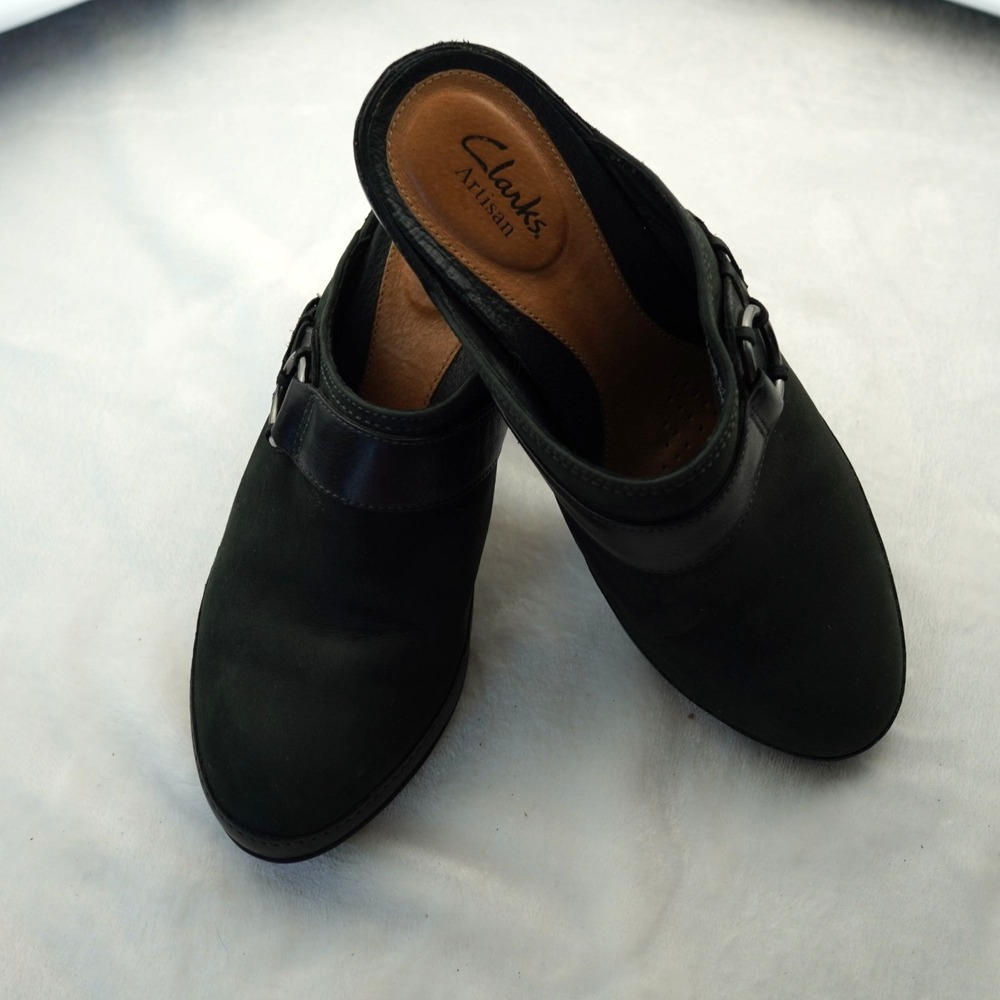 Clarks Artisan Black Leather Mule Heels 7M Buckle‎ Slip-On Comfort Block Heel